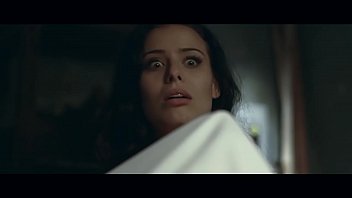Классный отрывок из фильма ужасов с легкими эротичными сценами